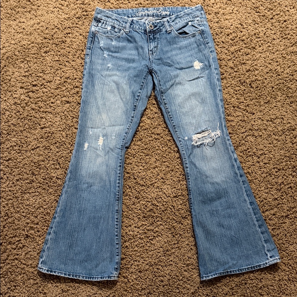 American Eagle Distressed Blue Jeans